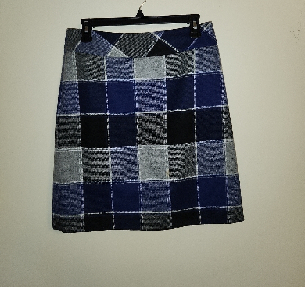 Talbots Navy and Charcoal Plaid A-Line Skirt